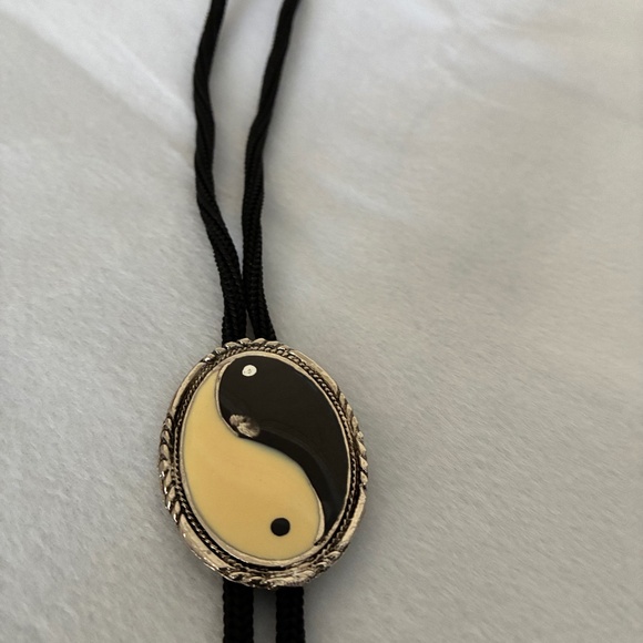 Fabulous lariat - Picture 1 of 4